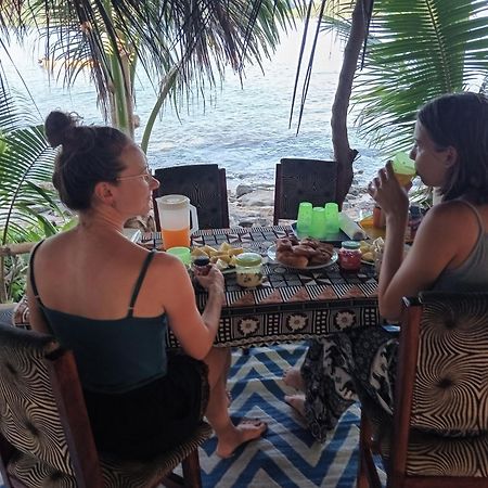 Lusis Homestay 劳托卡 外观 照片